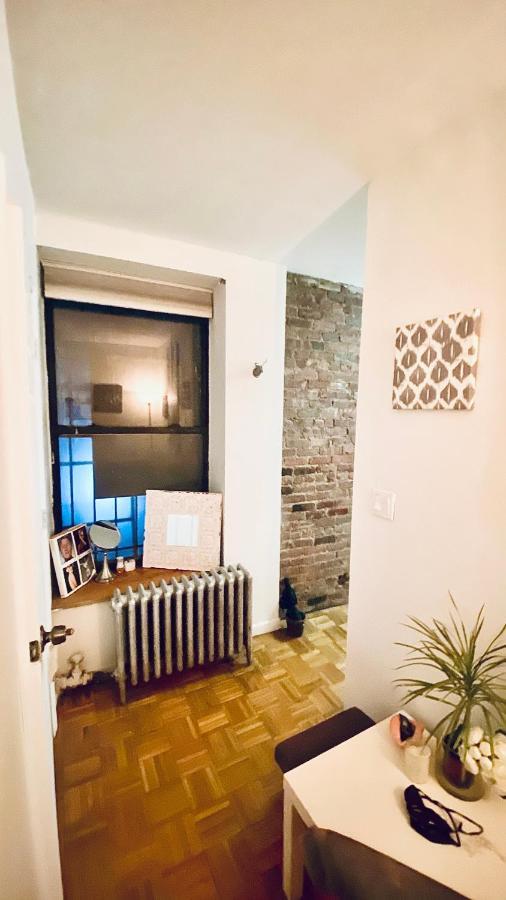 Times Square Manhattan - Private Room In 2 Bedroom Apartment ニューヨーク エクステリア 写真